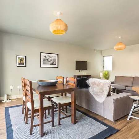 Apartment Centre 1 Bedroom